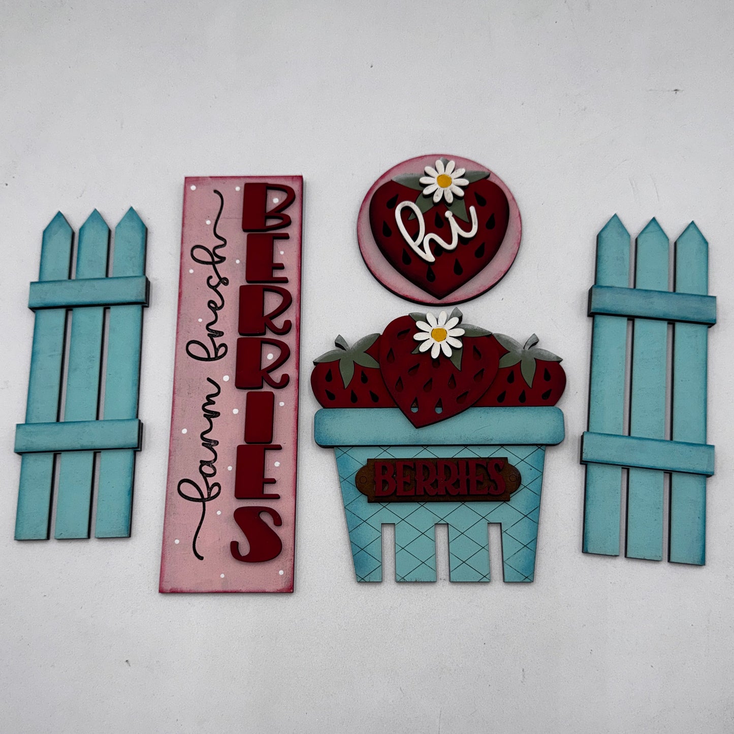 Farm Fresh Berries Interchangeable Barn Door Decor Insert Set